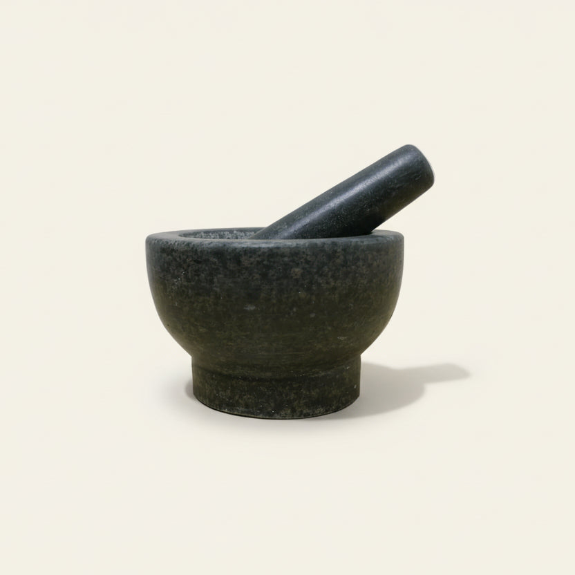 Vijzel met stamper - zwart graniet (ruwe binnenkant)