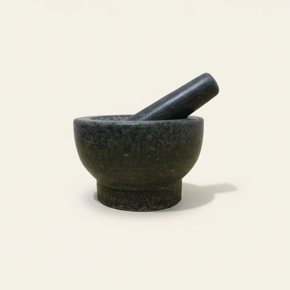 Vijzel met stamper - zwart graniet (ruwe binnenkant)