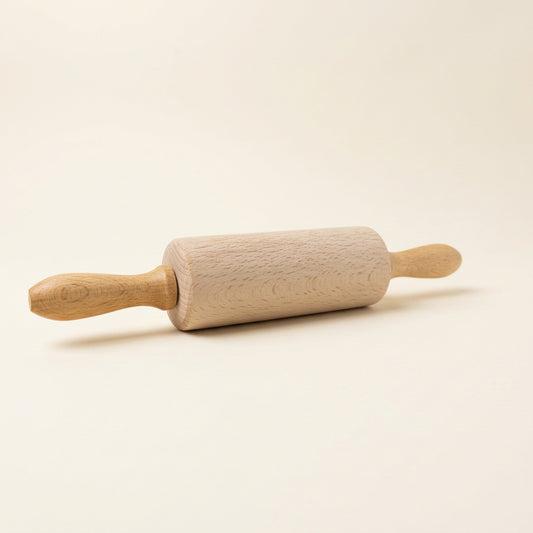 Kleine houten kinderdeegroller